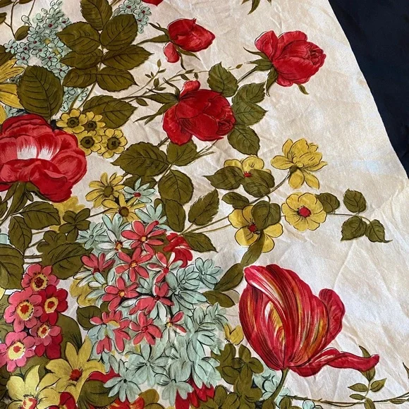 Vintage Silk Scarf Bundle Flawed - Picture 4 of 15